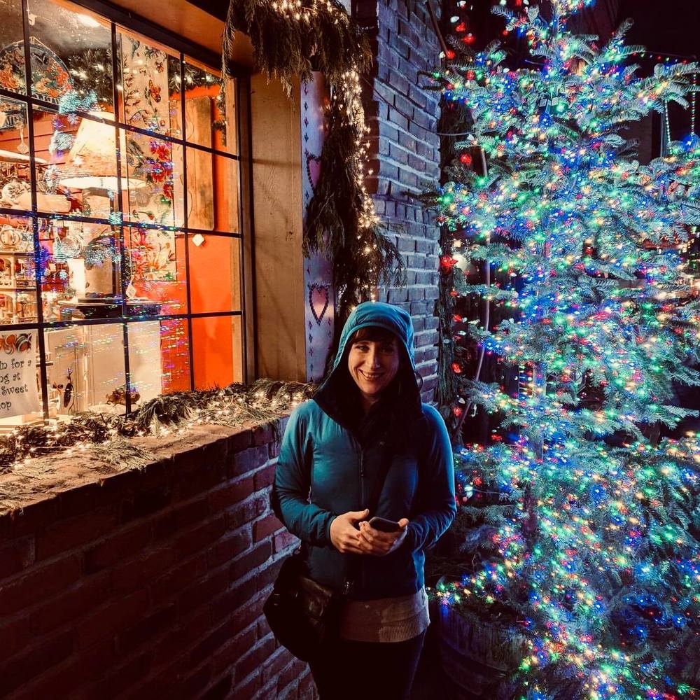 Meet your Posher, Danielle